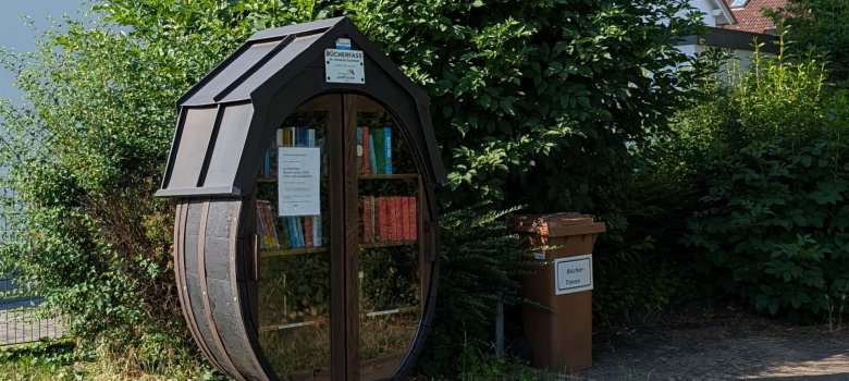 Bücherfass