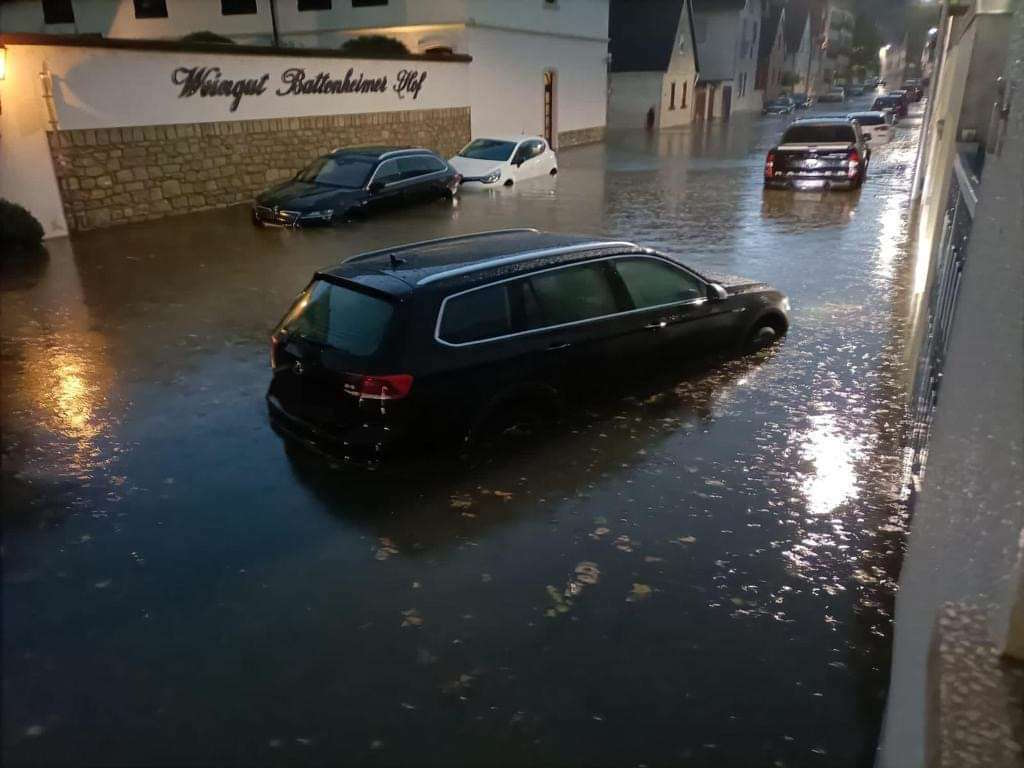 Hochwasser Bodenheim Rheinstraße