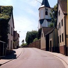 Gaustraße 2002